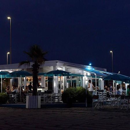 La Casa Di Daniela Apartment Lido di Ostia Luaran gambar