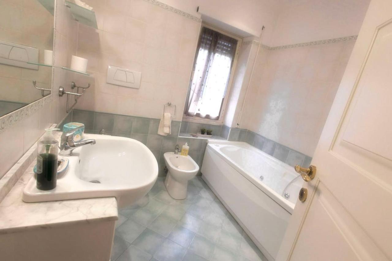 La Casa Di Daniela Apartment Lido di Ostia Luaran gambar